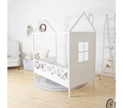 Детская кровать домик "Little Home" массив бука